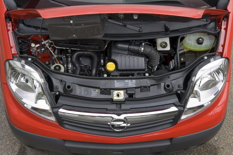  Opel Vivaro Life Tour 2009 года  (фото 20 из 34)